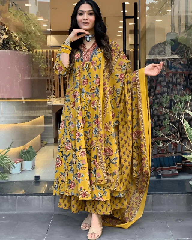 Aastha Fashion Women's Printed Cotton Yellow Kurti With Pant And Dupatta By Srf Jaipur Classic Pleated Pants