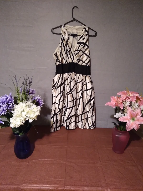Women's Sleeveless Printed Dress (Jones- New York) Tunics Brand named