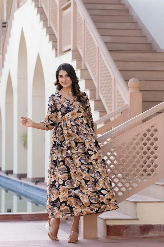Women Black Abstract Printed Flared Dress - Rasiya