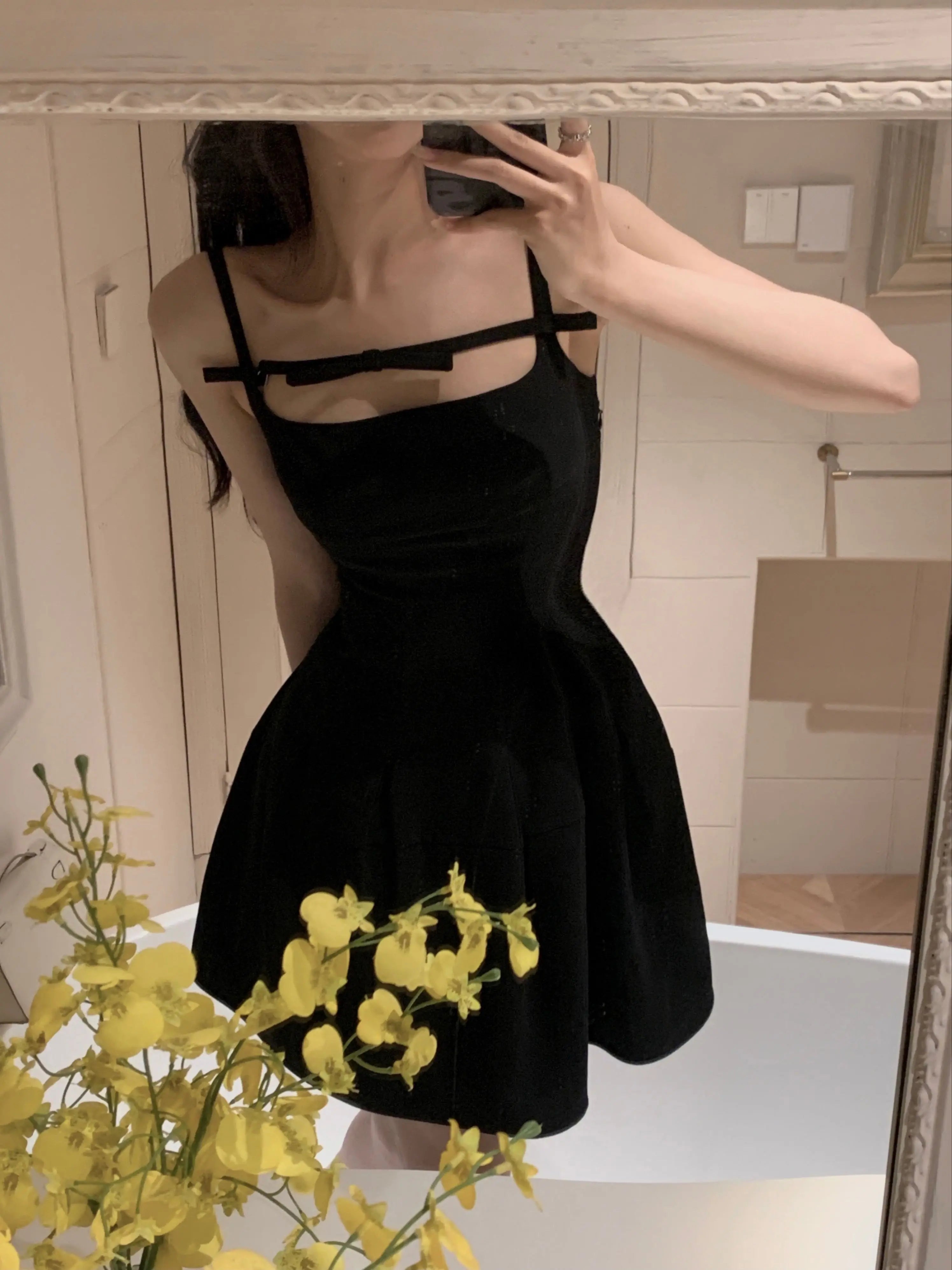 black mini