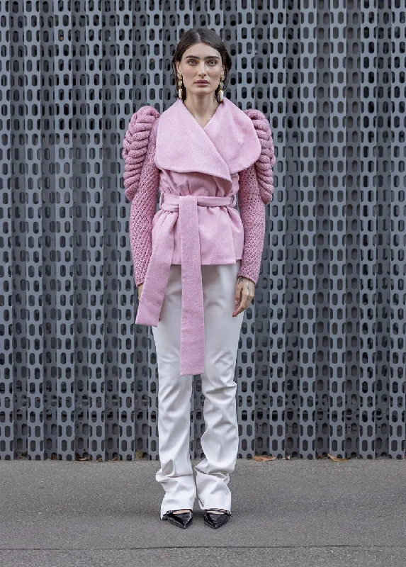 BELTED COAT WITH KNITTED SLEEVES