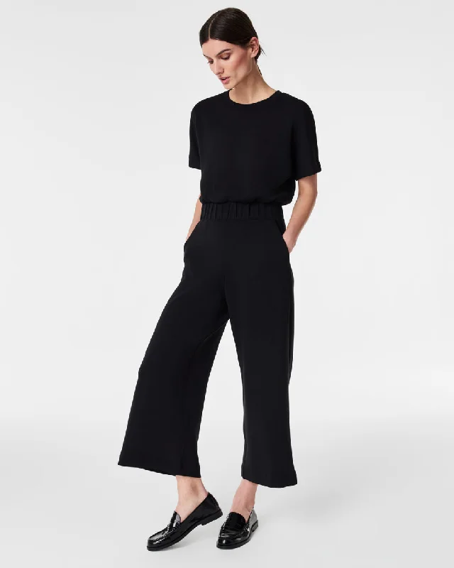 AIRESSENTIALS CROP WIDE LEG JUMPSUIT Floral print jumpsuit, Feminine, Casual, Trendy
