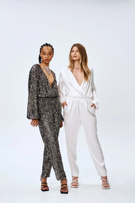 Vikisews Iman Jumpsuit PDF Fitted jumpsuit, Sleek design, Night out, Sexy